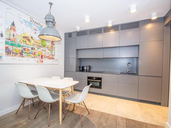 InPoint Apartments G13 near Old Town & Kazimierz : photo 6 de la chambre appartement 2 chambres avec balcon et climatisation 