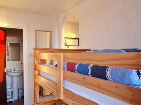 Ocean Bay : photo 2 de la chambre chambre familiale avec salle de bains privative