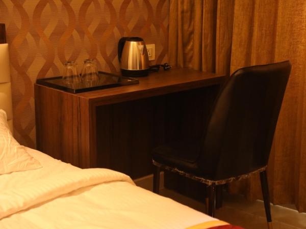 Royal Indraprastha The Hotel : photo 1 de la chambre chambre double deluxe avec baignoire