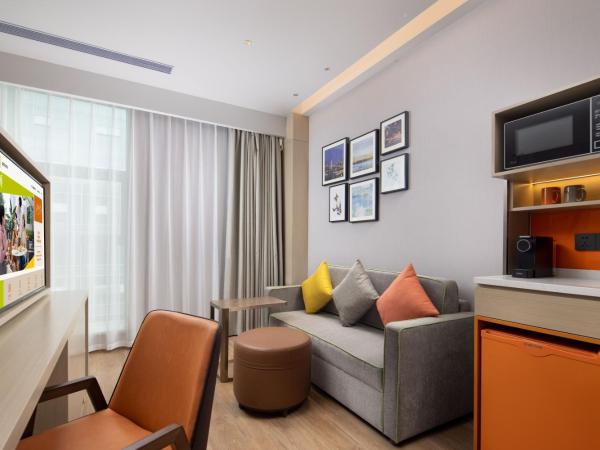 Home2 Suites by Hilton Chongqing Yubei : photo 4 de la chambre chambre lit queen-size deluxe