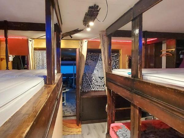 RICARDO Team-Hostel : photo 5 de la chambre dortoir mixte de 8 lits