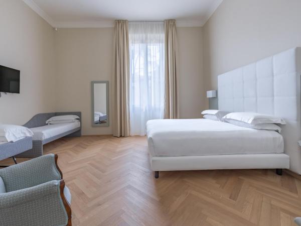 Hotel Ariele : photo 3 de la chambre chambre familiale