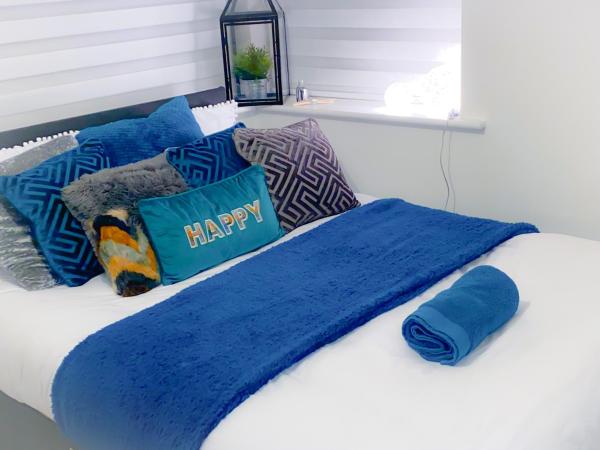 Coop Live Rooms at Etihad Sports City : photo 4 de la chambre chambre double avec salle de bains privative