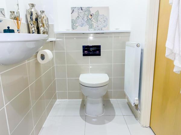 Royal Rooms at Coop Live Etihad, Sports City : photo 10 de la chambre chambre double avec salle de bains privative