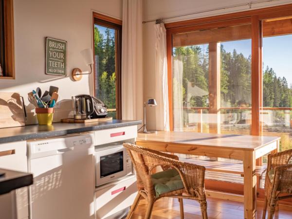 Myra Canyon Lodge : photo 10 de la chambre suite standard