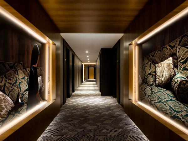 Humaniti Hotel Montreal, Autograph Collection : photo 4 de la chambre chambre lit king-size