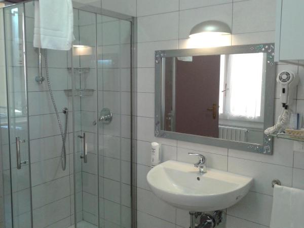 Hotel Centrale : photo 6 de la chambre studio (4 adultes) - annexe 