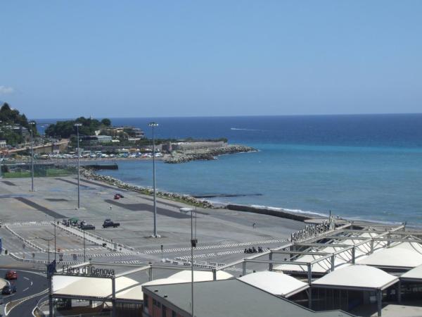 Home Grifondoro Affittacamere : photo 6 de la chambre chambre double ou lits jumeaux deluxe - vue sur mer