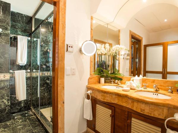 Zoetry Villa Rolandi Isla Mujeres Cancun - All Inclusive : photo 1 de la chambre suite lit king-size junior - vue sur océan