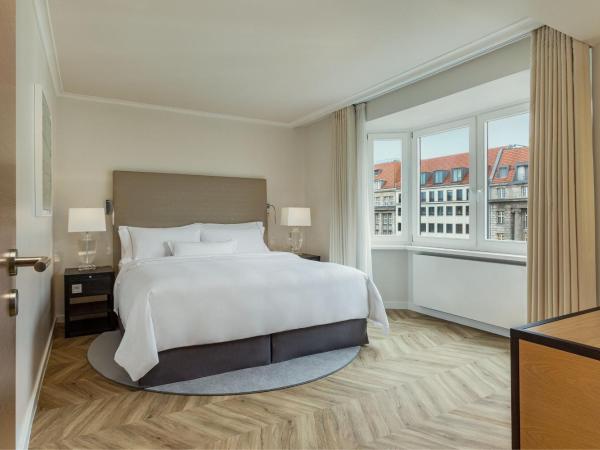 The Westin Grand Berlin : photo 5 de la chambre suite junior lit king-size