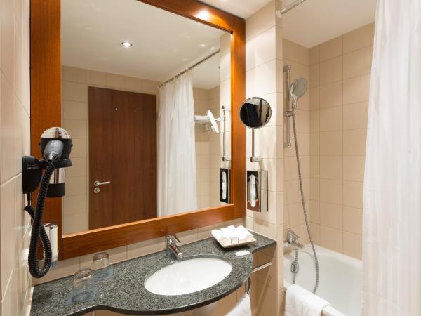 Hotel Frankfurt Messe Affiliated by Meliá : photo 3 de la chambre chambre lits jumeaux standard