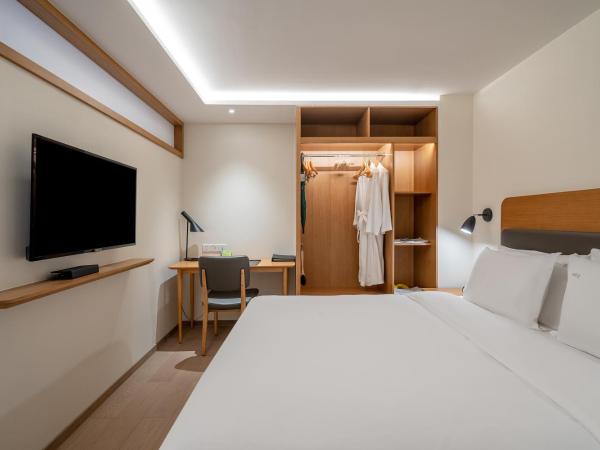 Holiday Inn Shanghai Hongqiao Central, an IHG Hotel : photo 6 de la chambre suite 2 chambres