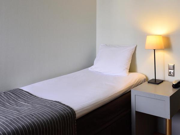 Le Palace Hotel : photo 8 de la chambre chambre simple