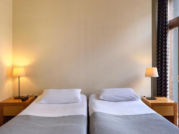 Le Palace Hotel : photo 10 de la chambre chambre double ou lits jumeaux