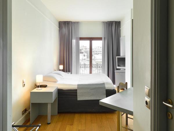 Le Palace Hotel : photo 9 de la chambre chambre double ou lits jumeaux