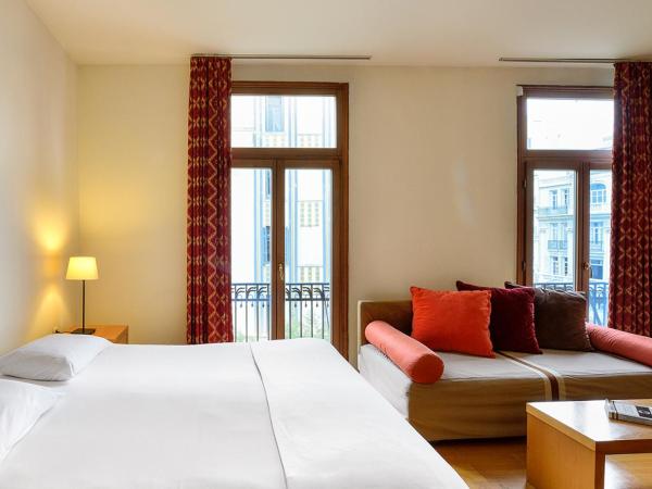 Le Palace Hotel : photo 6 de la chambre chambre familiale (3 adultes + 1 enfant)