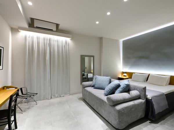 Le Palace Hotel : photo 5 de la chambre chambre familiale (3 adultes + 1 enfant)