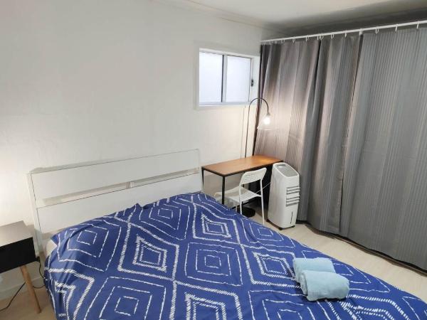 72 on NEWNHAM : photo 7 de la chambre chambre lit queen-size