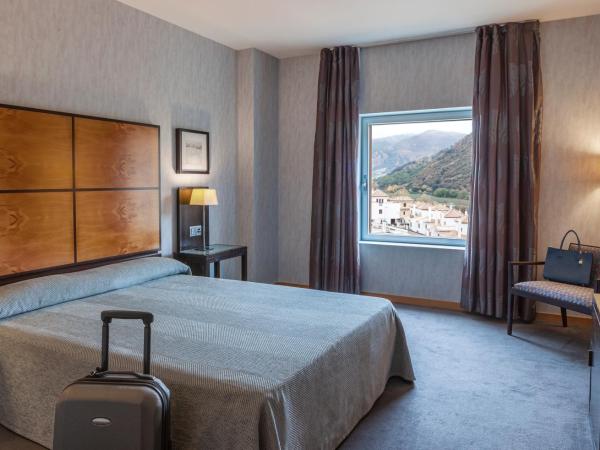 Hotel Macià Real De La Alhambra : photo 2 de la chambre suite junior (2 adultes + 2 enfants)