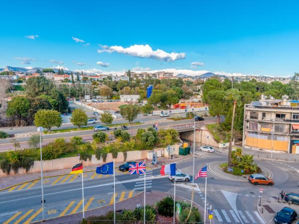 Holiday Inn Nice - Port St Laurent, an IHG Hotel : photo 6 de la chambre chambre double standard avec 2 lits doubles - vue sur ville