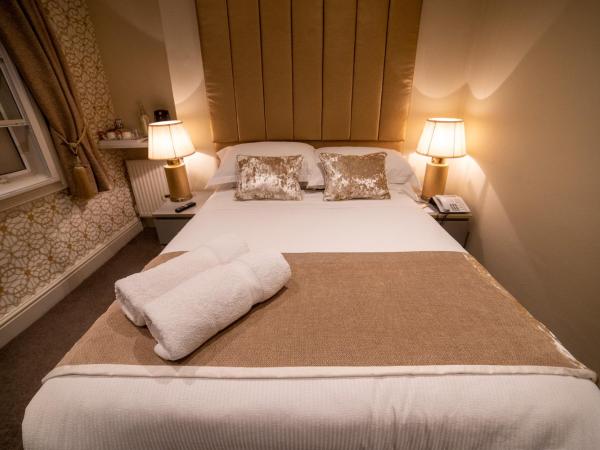 Burlington House : photo 3 de la chambre chambre double standard avec salle de bains