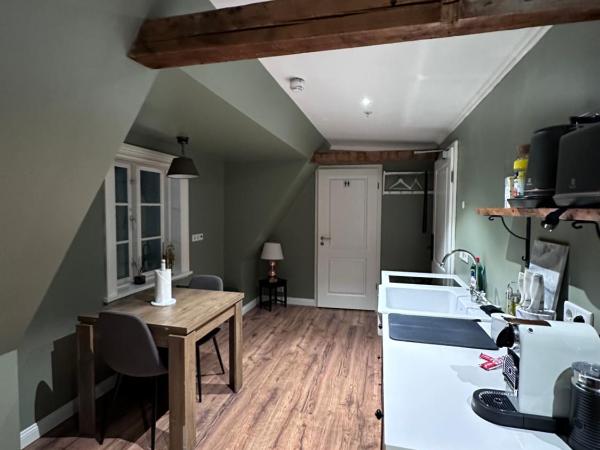 Heart House Guesthouse : photo 10 de la chambre chambre double avec salle de bains privative