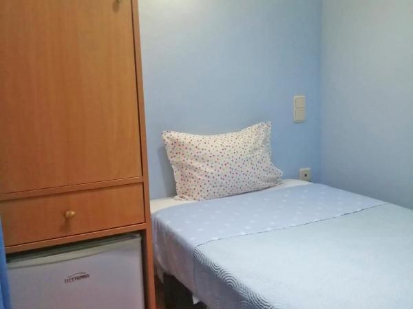 Residencia Vale Formoso : photo 10 de la chambre chambre simple