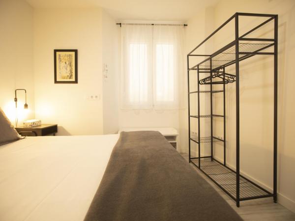 Alojamientos Cantíber : photo 3 de la chambre chambre double ou lits jumeaux avec salle de bains privative