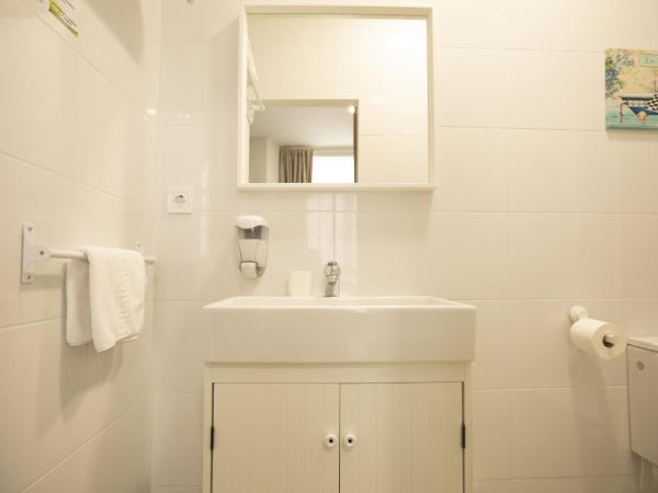 Alojamientos Cantíber : photo 6 de la chambre chambre triple supérieure