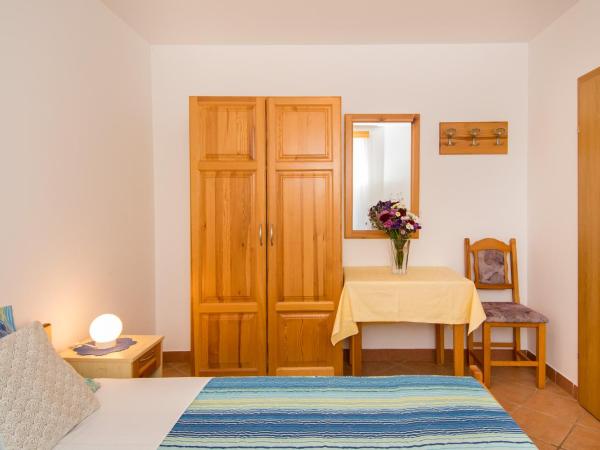 Bed and Breakfast Ritoša : photo 8 de la chambre appartement avec balcon