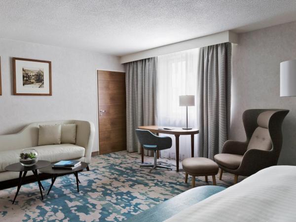 Vienna Marriott Hotel : photo 1 de la chambre suite lit king-size junior - accès au salon club m