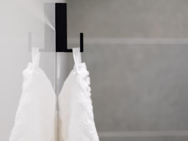 Hôtel Riva Art & Spa : photo 3 de la chambre chambre double avec douche - vue sur montagne - pas de balcon