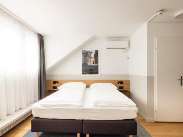 Fred Hotel Zürich Hauptbahnhof : photo 1 de la chambre suite junior