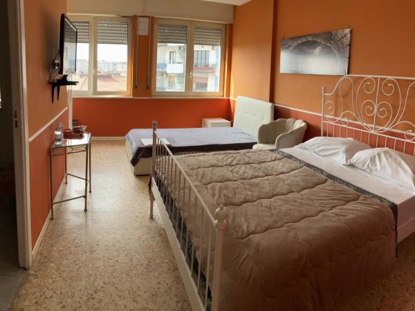 B&B Centralstationhouse : photo 5 de la chambre chambre triple classique