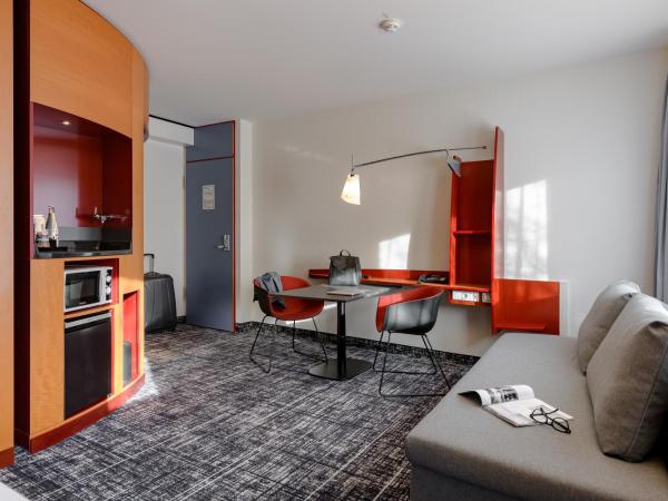Novotel Suites München Parkstadt Schwabing : photo 9 de la chambre suite supérieure 