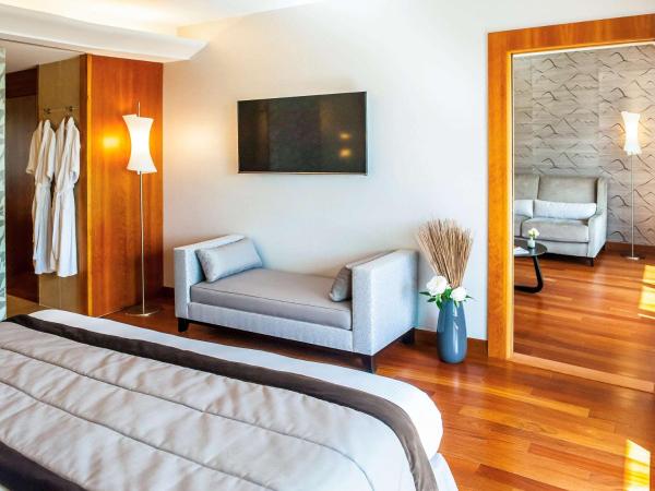 Hotel Parc Beaumont & Spa Pau - MGallery : photo 9 de la chambre suite deluxe avec lit king-size