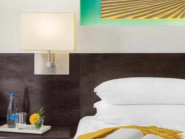 Jen Maldives Male by Shangri-La : photo 3 de la chambre chambre double deluxe (navette aéroport aller-retour gratuite, connexion wi-fi gratuite et 10 % de réduction au spa)