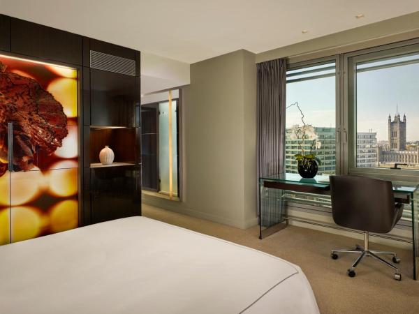 Park Plaza Westminster Bridge London : photo 1 de la chambre suite familiale 1 chambre