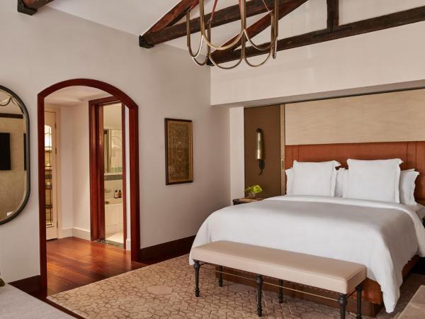 Four Seasons Hotel Istanbul at Sultanahmet : photo 6 de la chambre suite 1 chambre lit king-size beyzade