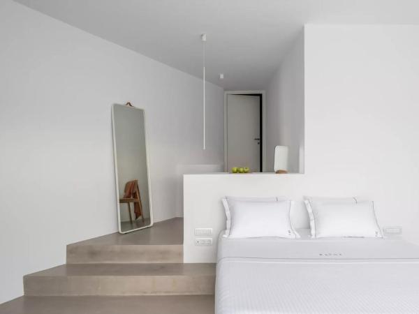 The Saint Hotel : photo 6 de la chambre suite Épique avec petite piscine extérieure privée - vue à 180° sur caldeira