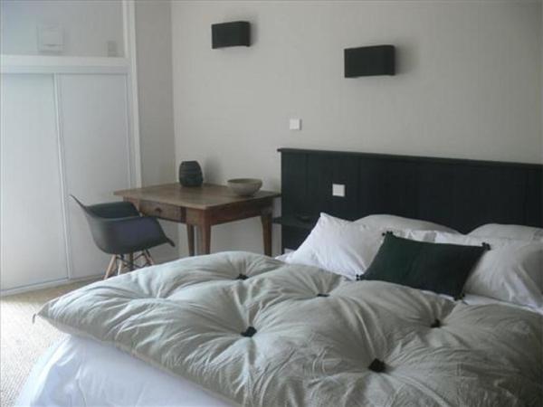 L'Île Ô Château : photo 5 de la chambre chambre double supérieure - vue sur château