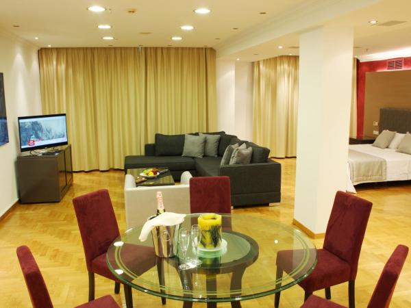 Theoxenia House Hotel : photo 2 de la chambre suite affaires - demi sous-sol