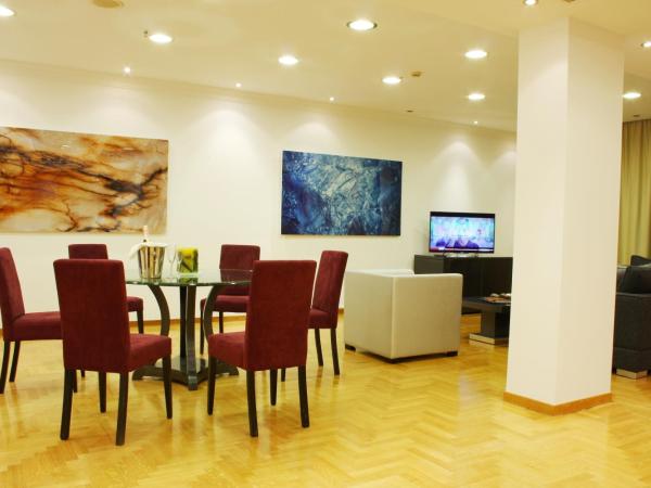 Theoxenia House Hotel : photo 7 de la chambre suite affaires - demi sous-sol