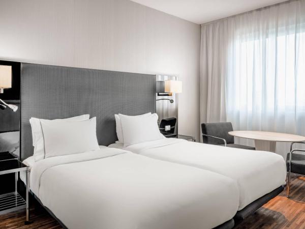 AC Hotel Madrid Feria by Marriott : photo 2 de la chambre chambre lits jumeaux