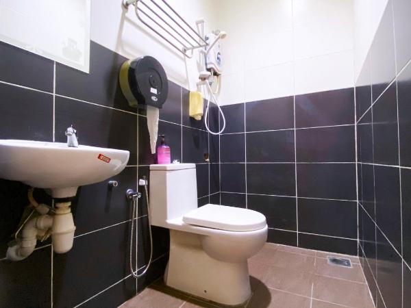 Ze Xiang Hotel - Desa Jaya Ikea Self Check in : photo 8 de la chambre chambre familiale