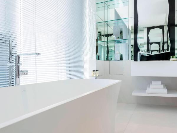 JW Marriott Hotel Singapore South Beach : photo 5 de la chambre deluxe suite, executive lounge access, 1 king