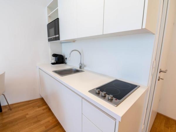 sHome Hotel Graz - Self-Check-in & free parking : photo 5 de la chambre studio deluxe