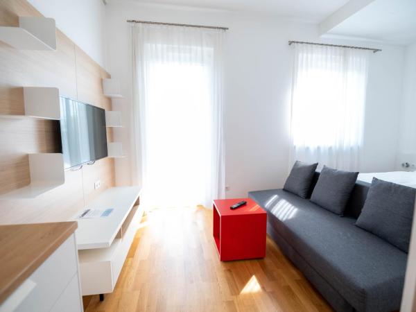 sHome Hotel Graz - Self-Check-in & free parking : photo 10 de la chambre suite junior