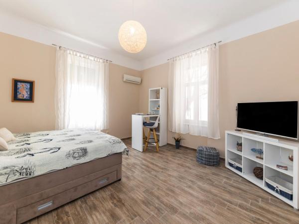 Apartments & Rooms Kolovare Beach : photo 8 de la chambre chambre double supérieure