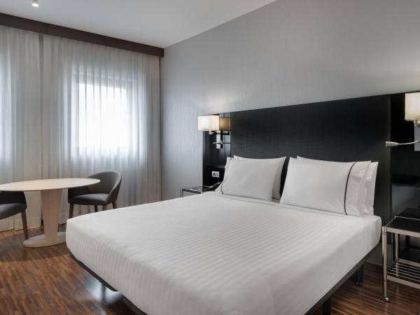 AC Hotel Milano by Marriott : photo 2 de la chambre chambre lit king-size standard - vue sur horizon